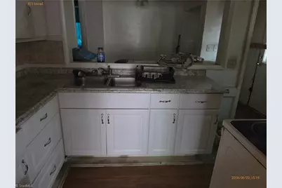 821 Broad Avenue, Greensboro, NC 27406 - Photo 3