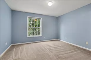800 Spruill Ct, Greensboro, NC 27409 - Photo 13