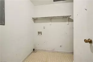 800 Spruill Ct, Greensboro, NC 27409 - Photo 15