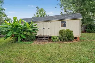 306 Sweetbriar Dr, Lexington, NC 27295 - Photo 27