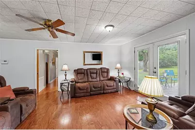 306 Sweetbriar Drive, Lexington, NC 27295 - Photo 9