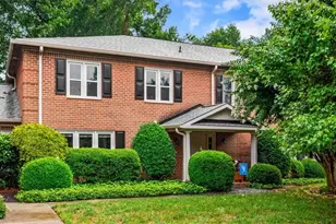 879 Brookleigh Ct, Winston-Salem, NC 27104 - Photo 1