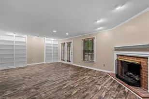 879 Brookleigh Ct, Winston-Salem, NC 27104 - Photo 5