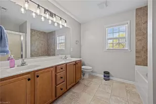 4002 Pepperbush Dr, Greensboro, NC 27405 - Photo 17
