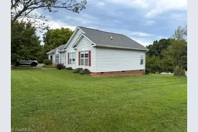 104 Blairfield Court, North Wilkesboro, NC 28659 - Photo 19