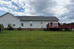 104 Blairfield Ct, North Wilkesboro, NC 28659 - Photo 3