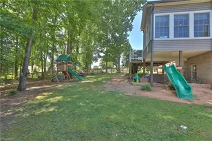 208 Triplett St, Jonesville, NC 28642 - Photo 35