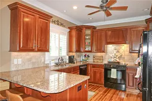 208 Triplett St, Jonesville, NC 28642 - Photo 5