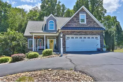 208 Triplett Street, Jonesville, NC 28642 - Photo 1