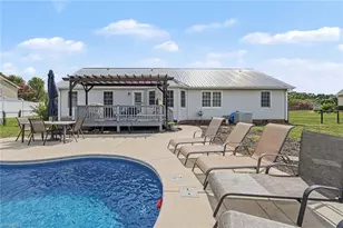 124 Glen Oaks Dr, King, NC 27021 - Photo 21
