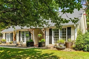 2412 Meadow Gate Dr, Greensboro, NC 27455 - Photo 3