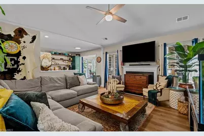 2412 Meadow Gate Drive, Greensboro, NC 27455 - Photo 7