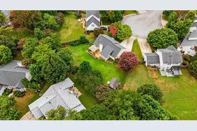 2412 Meadow Gate Drive, Greensboro, NC 27455 - Photo 47