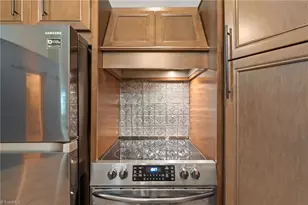 3126 Woodpoint St, Jamestown, NC 27282 - Photo 5