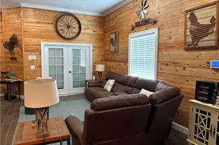 910 Hanks St, Traphill, NC 28685 - Photo 7