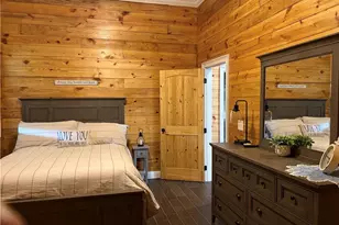 910 Hanks St, Traphill, NC 28685 - Photo 15