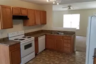 210 Kinnley Ct, Greensboro, NC 27455 - Photo 3