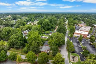 601 Quaker Ln, High Point, NC 27262 - Photo 33