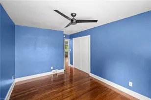 601 Quaker Ln, High Point, NC 27262 - Photo 17