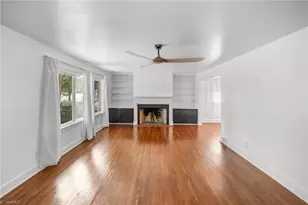 601 Quaker Ln, High Point, NC 27262 - Photo 5