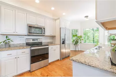 833 E Country Club Road, Mount Airy, NC 27030 - Photo 5