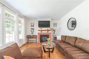 833 E Country Club Rd, Mount Airy, NC 27030 - Photo 9