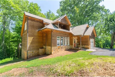 833 E Country Club Road, Mount Airy, NC 27030 - Photo 3