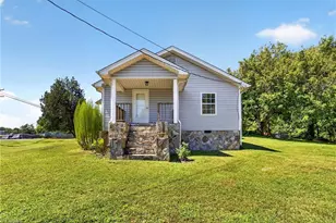 1623 E Meadow Rd, Eden, NC 27288 - Photo 3
