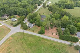1771 Griffin Rd, Madison, NC 27025 - Photo 5