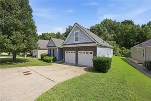 5076 Brian Center Ln, Winston-Salem, NC 27106 - Photo 5