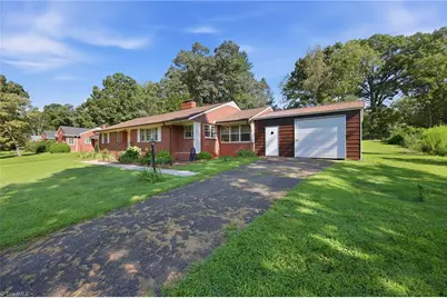 246 Fairview Avenue, Mount Airy, NC 27030 - Photo 1