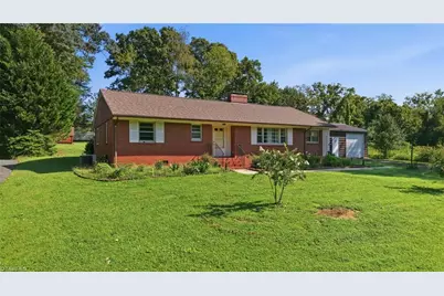246 Fairview Avenue, Mount Airy, NC 27030 - Photo 5