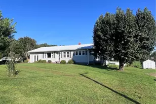 1176 Bethany Ford Rd, North Wilkesboro, NC 28659 - Photo 3