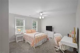 194 Hunting Ridge Dr, Thomasville, NC 27360 - Photo 35