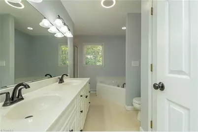 6711 Fairwood Court, Clemmons, NC 27012 - Photo 29
