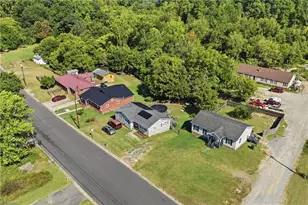 813 Young St, Thomasville, NC 27360 - Photo 43