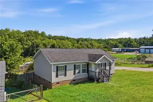 813 Young St, Thomasville, NC 27360 - Photo 35