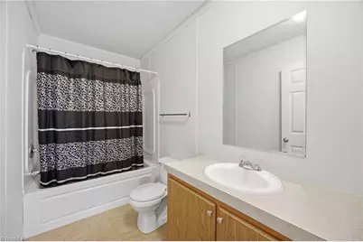 813 Young Street, Thomasville, NC 27360 - Photo 27