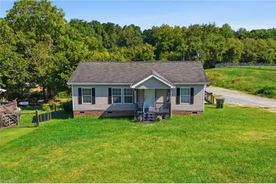 813 Young Street, Thomasville, NC 27360 - Photo 33