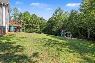 343 Price St, Stoneville, NC 27048 - Photo 25