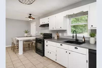 948 W Greensboro Chapel Hill Road, Snow Camp, NC 27349 - Photo 3