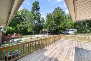 1814 W Meadowview Rd, Greensboro, NC 27403 - Photo 33