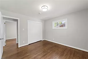 1814 W Meadowview Rd, Greensboro, NC 27403 - Photo 19
