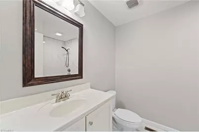 1814 W Meadowview Road, Greensboro, NC 27403 - Photo 25