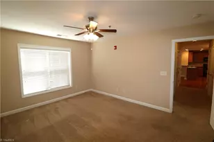 4762 Tatton Park Cir, Winston-Salem, NC 27103 - Photo 15