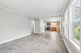 1304 Thurmond St, Winston-Salem, NC 27105 - Photo 7