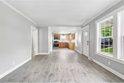 1304 Thurmond Street, Winston-Salem, NC 27105 - Photo 5