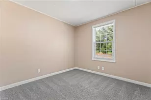4673 Hyatt Dr, Winston-Salem, NC 27101 - Photo 21