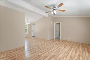 4673 Hyatt Dr, Winston-Salem, NC 27101 - Photo 7