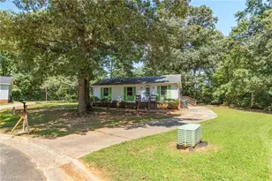 1719 Oneka Ave, High Point, NC 27260 - Photo 27
